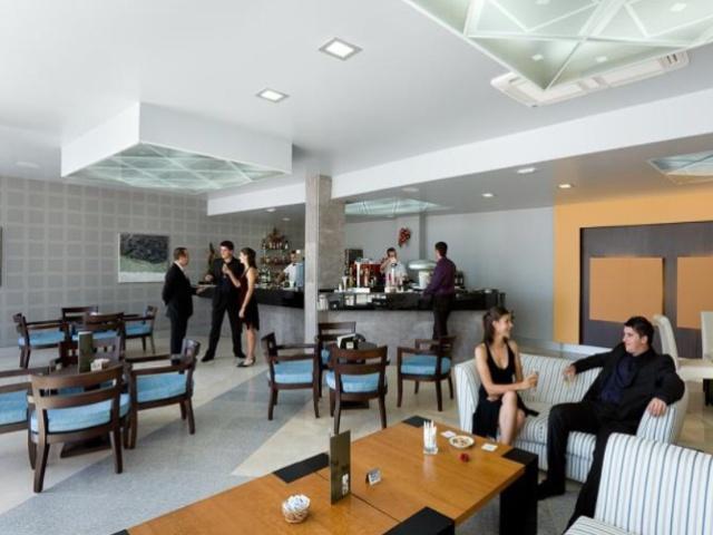 Aguamarina Golf Apartments กอล์ฟเดลซูร์ ภายนอก รูปภาพ