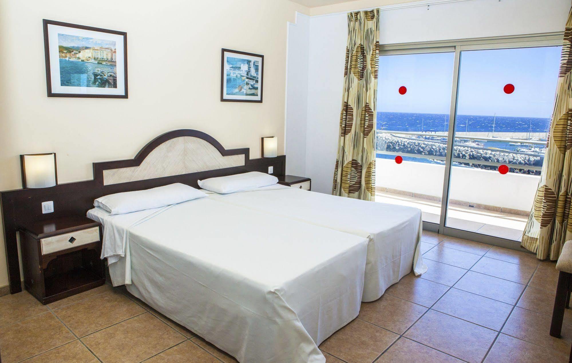 Aguamarina Golf Apartments กอล์ฟเดลซูร์ ภายนอก รูปภาพ